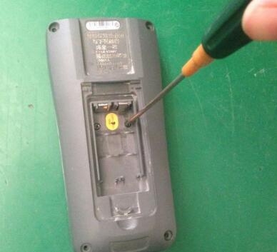 家用保險(xiǎn)絲怎么換圖解（三種保險(xiǎn)絲的更換方法）